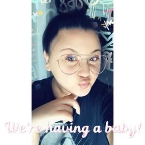 Meet your Posher, Alexis